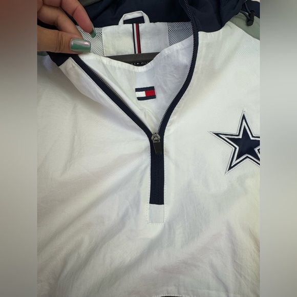Tommy Hilfiger Navy and White Men's Dallas Cowboys windbreaker - Picture 6 of 8